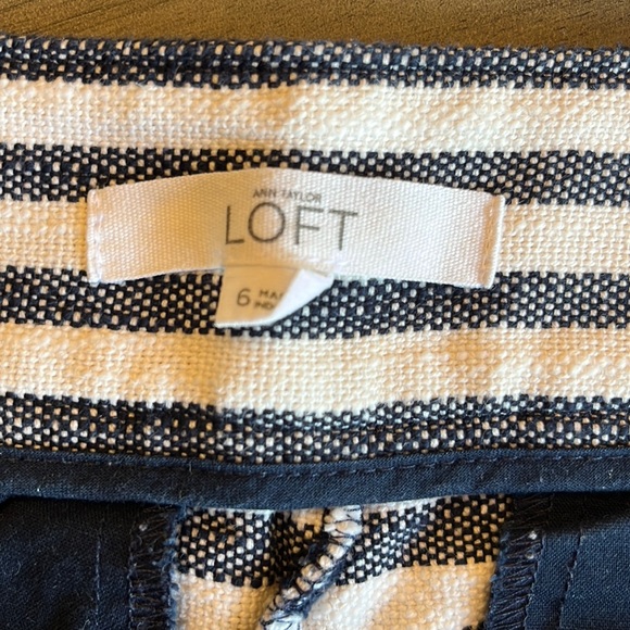 Loft shorts size 6 with 4” inseam. Blue with white stripe Rivera - Picture 3 of 4